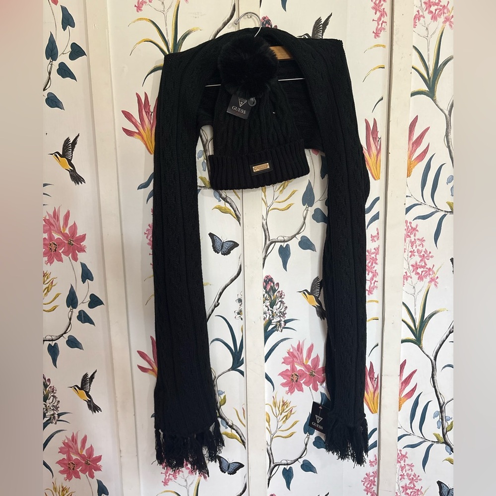 Guess Black Fringe Scarf and Beanie